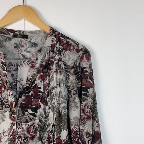 Verarose Maternity Half Sleeves Tunic Top - Picture 2 of 10